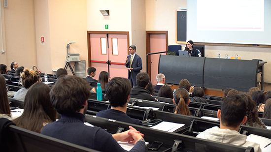 Menarini Università degli studi di Firenze L'impresa si presenta Massimo Galeazzi direttore Risorse Umane Gruppo Menarini